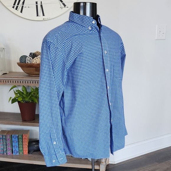 Jos. A. Bank Men's Button-Up Shirt, Classic Collection, Size Large, Pre-owned - Picture 1 of 12